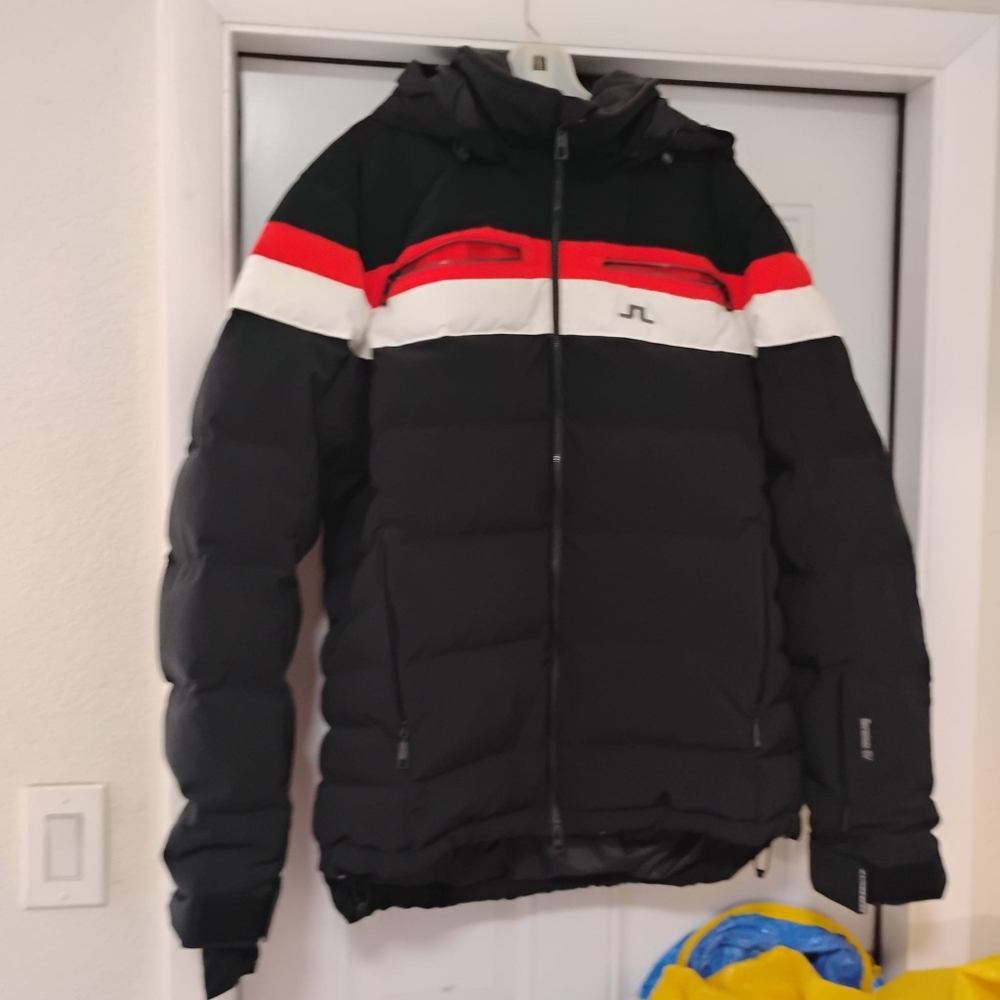 J Lindberg ski men's hooded jacket down sold out XL